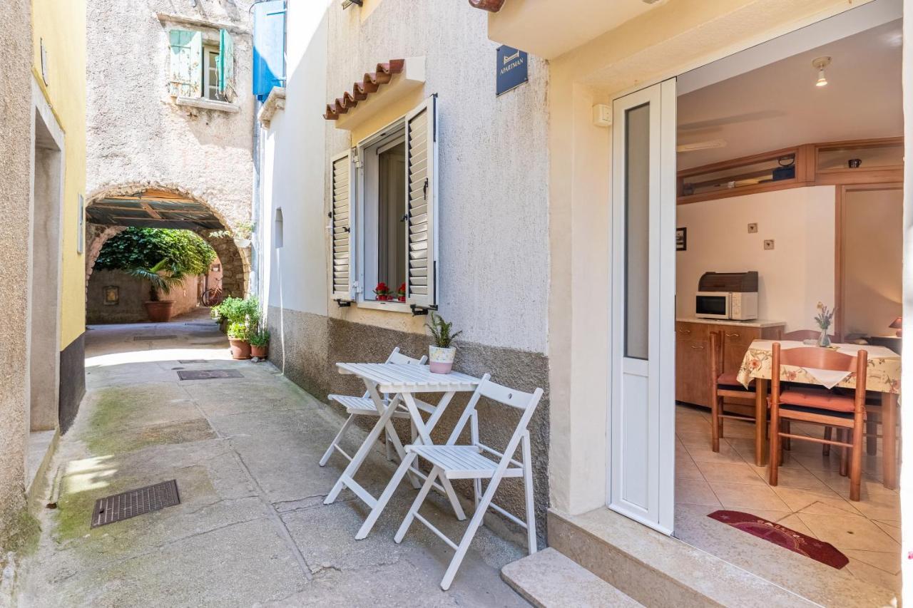 Kovacine Apartment Đảo Đảo Cres Ngoại thất bức ảnh
