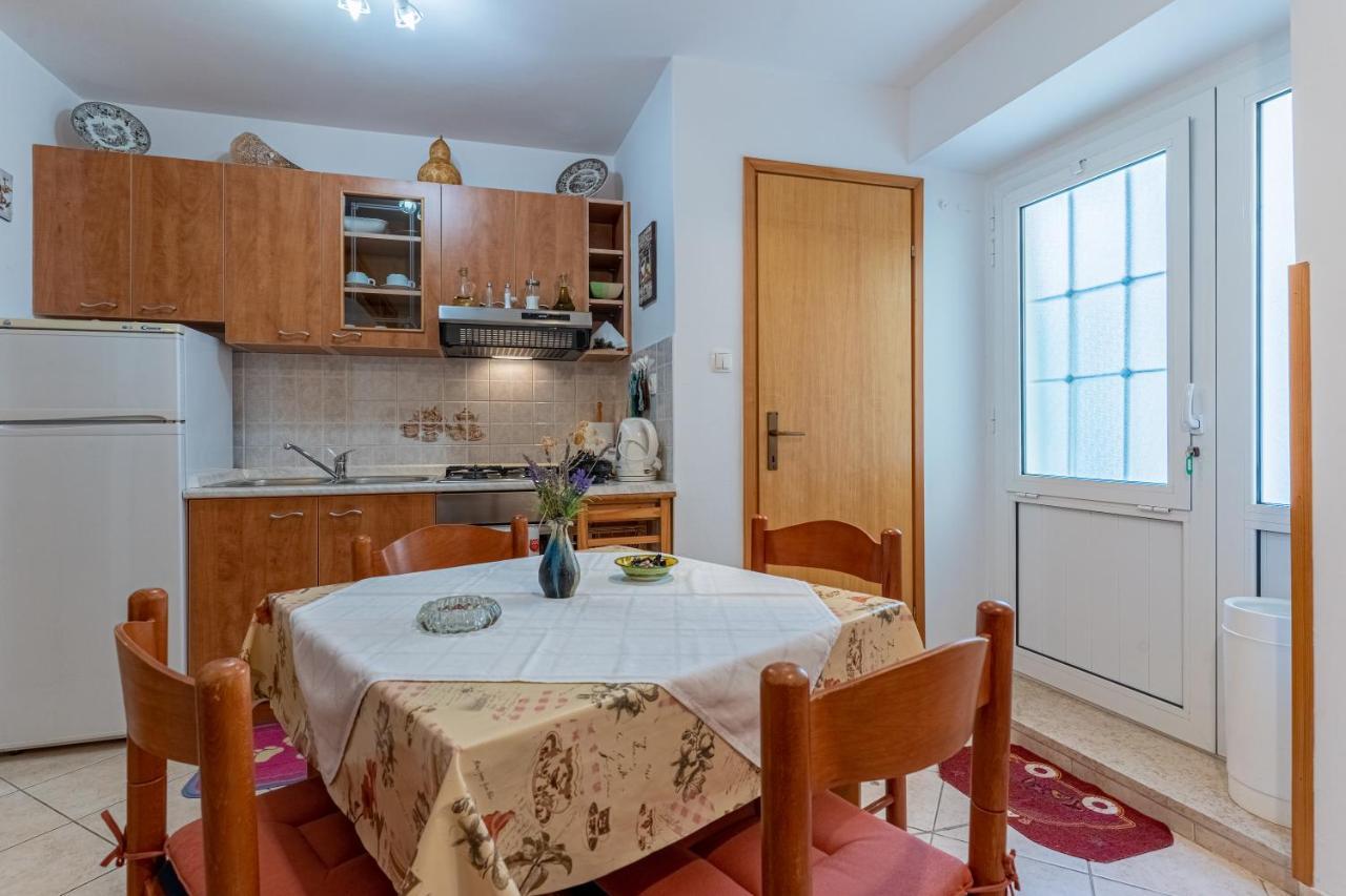 Kovacine Apartment Đảo Đảo Cres Ngoại thất bức ảnh